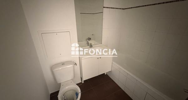 Location Appartement 4 pièces 78.76 m² - Corbeil-essonnes 91100