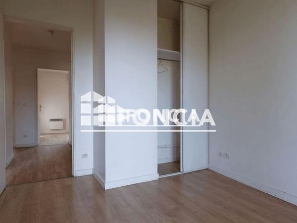 Location Appartement 4 pièces 78.76 m² - 114 BLD JOHN KENNEDY Corbeil Essonnes 91100