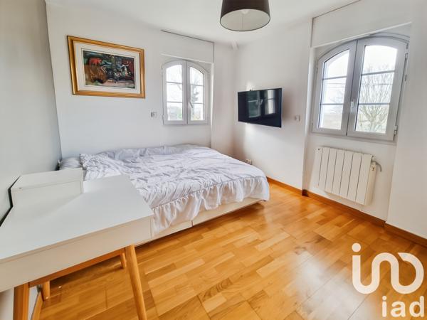 Location maison 9 pièces 230 m² Noisy-le-Grand