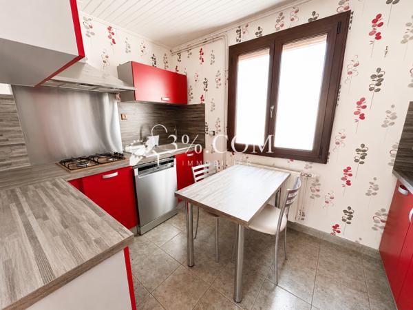 Maison
                                                                                                                                                                                                                                                                                                                        5 pièce(s)                                                                                                                                                                                                          3 chambre(s)                                                                                                                                                                                                          94  m²