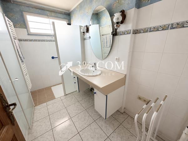Maison
                                                                                                                                                                                                                                                                                                                        5 pièce(s)                                                                                                                                                                                                          3 chambre(s)                                                                                                                                                                                                          94  m²