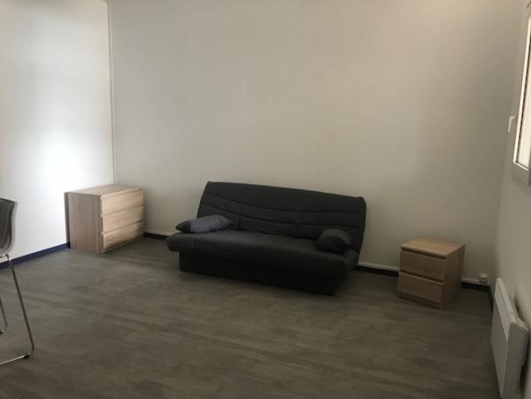 Location Appartement 1 pièce Issoudun (36100) - Rue aux lièvres