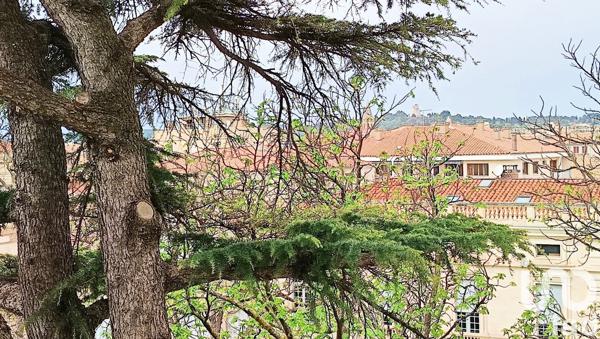 Appartement 3 pièces de 80 m² à Nîmes (30000)