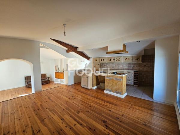 Maison de Village T5 avec Cour et Garage à Coursan - 113 m²