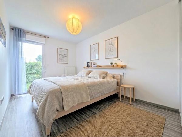 Appartement à vendre 3 pièces BORDEAUX CHARTRONS (33) - Jardin, terrasse, parking et cellier