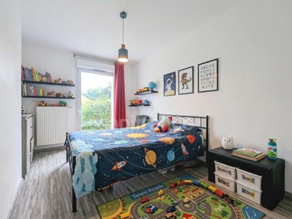 Appartement à vendre 3 pièces BORDEAUX CHARTRONS (33) - Jardin, terrasse, parking et cellier