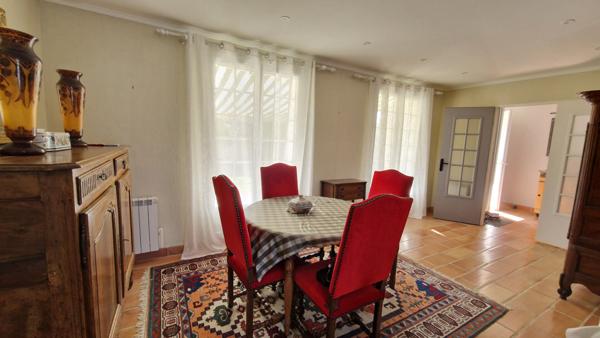 Plain-pied lumineux de 110 m² avec jardin clos ? Rive droite