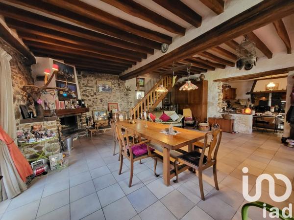 Longère 5 pièces de 143 m² à Saâcy-sur-Marne (77730)