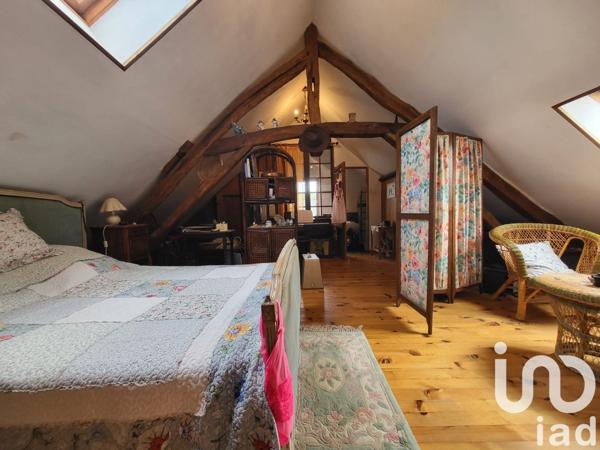 Longère 5 pièces de 143 m² à Saâcy-sur-Marne (77730)