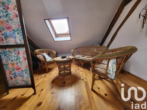 Longère 5 pièces de 143 m² à Saâcy-sur-Marne (77730)