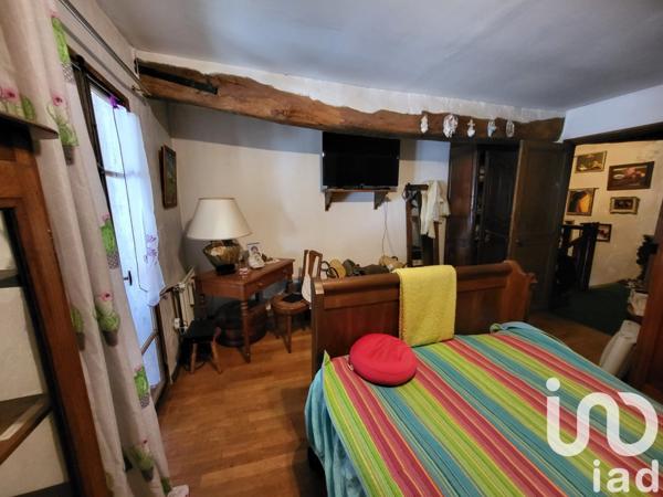 Longère 5 pièces de 143 m² à Saâcy-sur-Marne (77730)