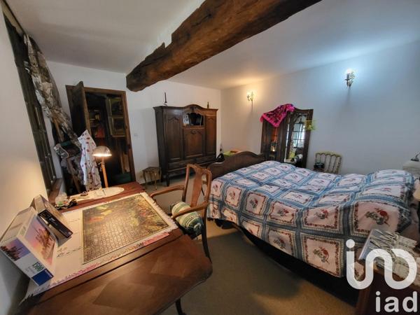 Longère 5 pièces de 143 m² à Saâcy-sur-Marne (77730)