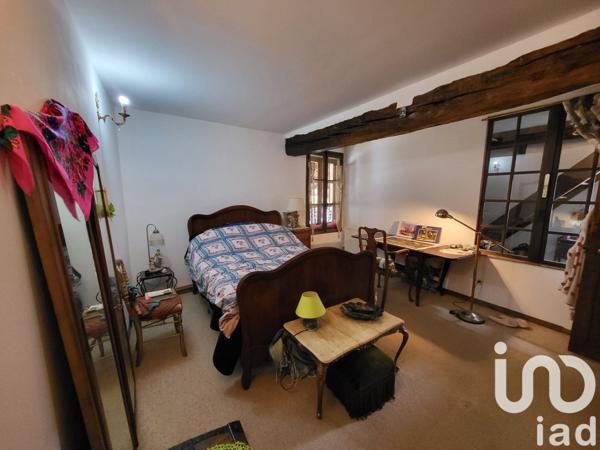 Longère 5 pièces de 143 m² à Saâcy-sur-Marne (77730)