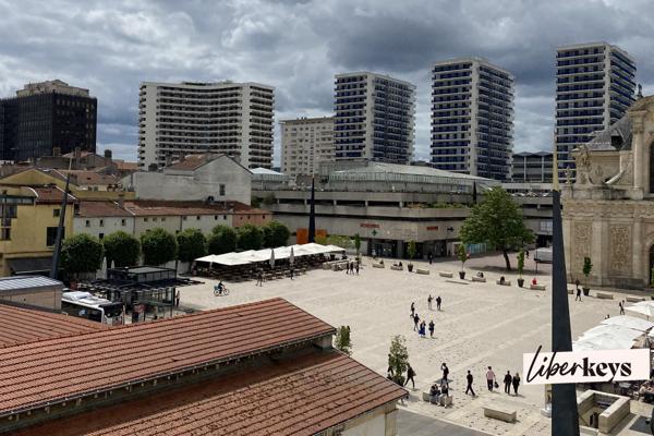 T2 dernier étage – Hyper centre Nancy – Bâtisse XVIIIème – Idéal investissement
