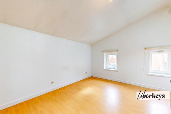 T2 dernier étage – Hyper centre Nancy – Bâtisse XVIIIème – Idéal investissement