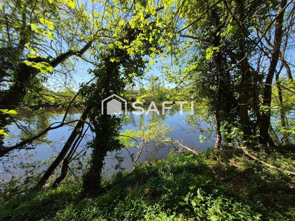 MAISON MAITRE 200m², 5ch, rivière (Creuse), jardin