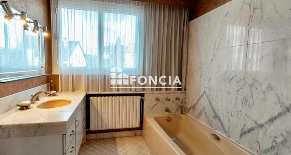 À vendre Maison 6 pièces 120.08 m² - Fresnes 94260