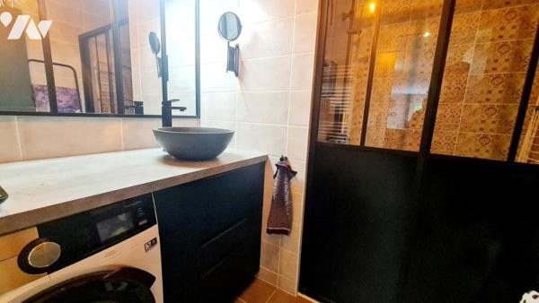 A VENDRE - SAINT-MARC-SUR-MER - Appartement de 2 chambres et un bureau avec terrasse et parking 