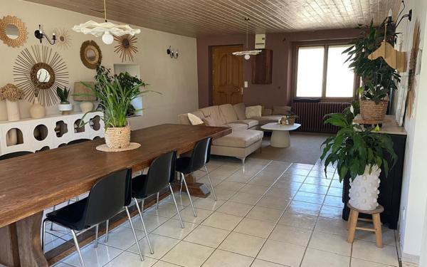 Maison à vendre    6 pièces • 196,97 m2 Izeaux