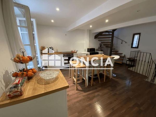 Location Maison 5 pièces 125 m² - 3 RUE MARECHAL FOCH Chateauneuf Du Pape 84230