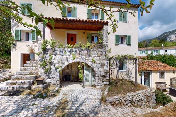 Maison à vendre 9 pièces de 290 m²