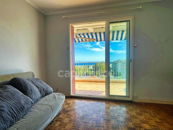 A vendre, 2 pièces, 44 m², Dernier étage, Rue Auguste Pégurier, NICE 06200, Alpes-Maritimes