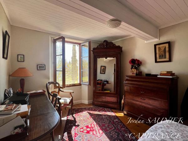 Dpt Haute Garonne (31), à vendre REVEL maison P8