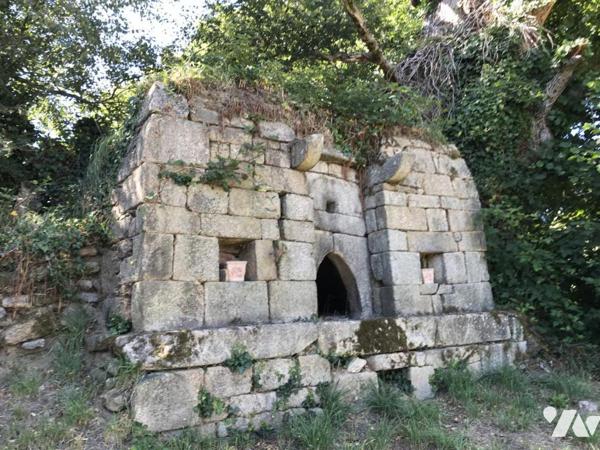 A VENDRE BAUD Campagne propriété de caractère avec dépendances - AU CALME