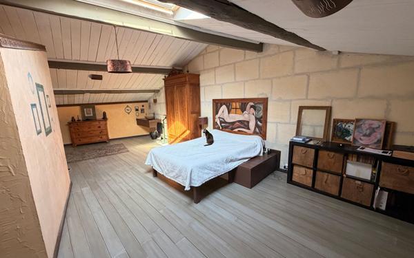 Maison à vendre    6 pièces • 220 m2 Tarascon