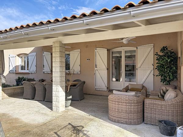 Maison à vendre Montauban(82) Fonneuve plain pied, garages, piscine, 4 chambres