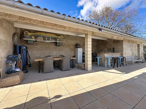 Maison à vendre Montauban(82) Fonneuve plain pied, garages, piscine, 4 chambres