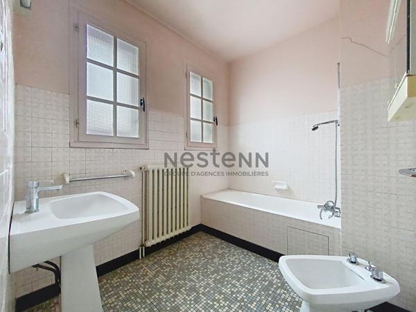 Maison à rénover ou immeuble de rapport - Panazol hyper centre - 3 chambres - Garage