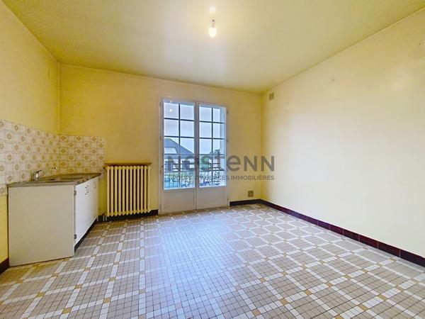 Maison à rénover ou immeuble de rapport - Panazol hyper centre - 3 chambres - Garage