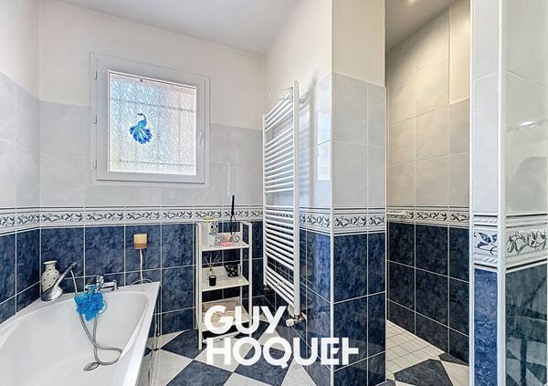 Villa Plain Pied 3CHBS + Dble Garage - 71850 CHARNAY LES MACON