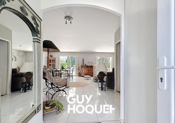 Villa Plain Pied 3CHBS + Dble Garage - 71850 CHARNAY LES MACON