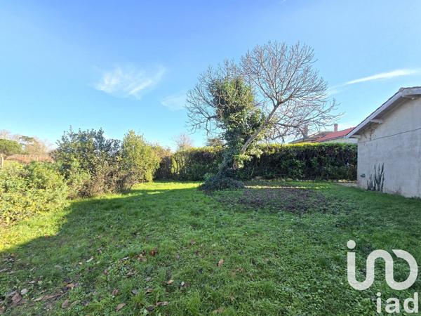 Maison 4 pièces de 88 m² à Yvrac (33370)