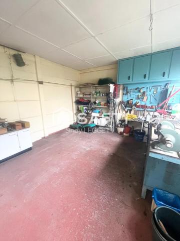 MAISON 3 CHAMBRES POSSIBILITE 4/5 JARDIN GARAGE PLUSIEURS VEHICULES ATELIER