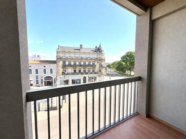 À LOUER T2 rénové avec balcon, parking, cave et ascenseur Carcassonne