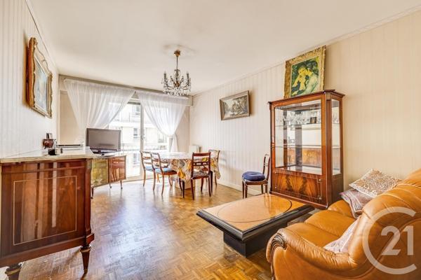 Appartement F5 à vendre  4 pièces - 81,59 m 2   PARIS  - 75015