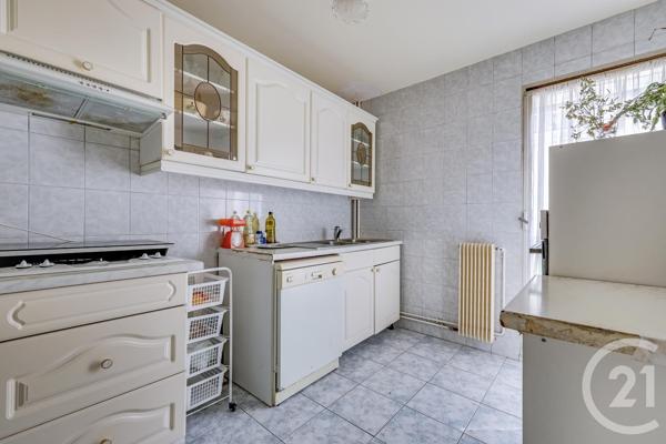 Appartement F5 à vendre  4 pièces - 81,59 m 2   PARIS  - 75015