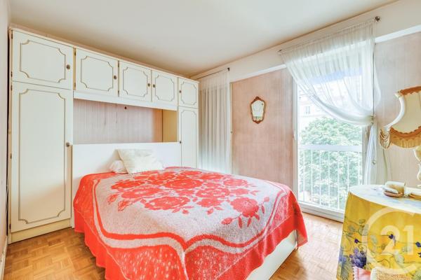 Appartement F5 à vendre  4 pièces - 81,59 m 2   PARIS  - 75015