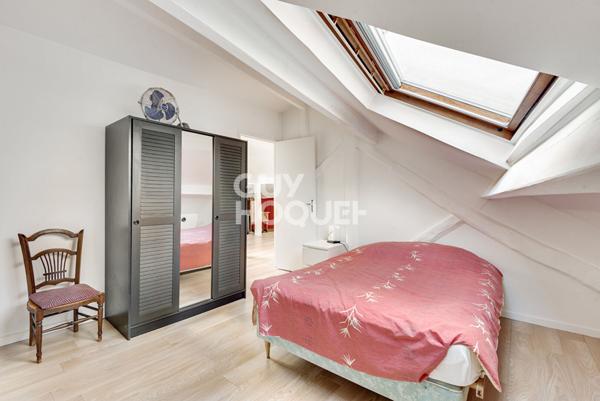 Duplex de 175M2 au sol et locaux commerciaux en bas de 220m2