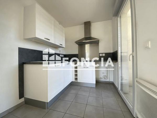 Location Studio 32.2 m² - 21 CHEMIN DES SOURCES Meylan 38240