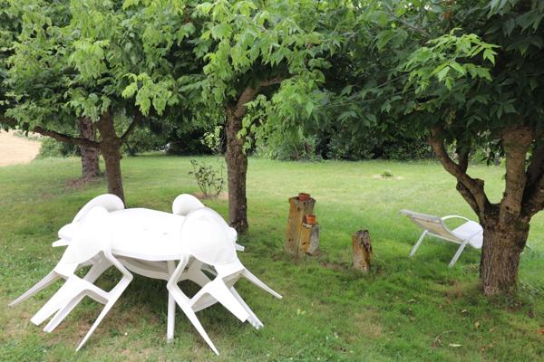 CHARMANTE MAISON CHARENTAISE ENTIEREMENT RENOVEE, VUE DEGAGEE, SANS VIS A VIS