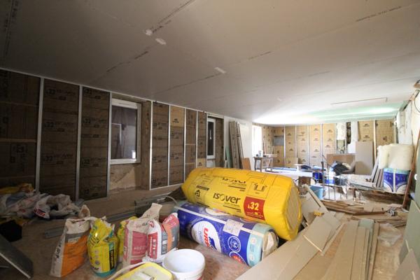 Saint-Affrique (12400) ENSEMBLE IMMOBILER : T4 ; T2 local commercial et grange