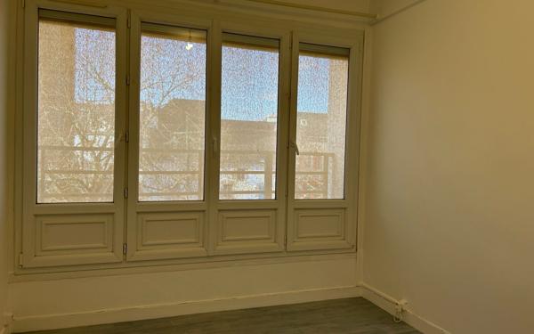 Appartement à vendre    3 pièces • 48 m2 Séné