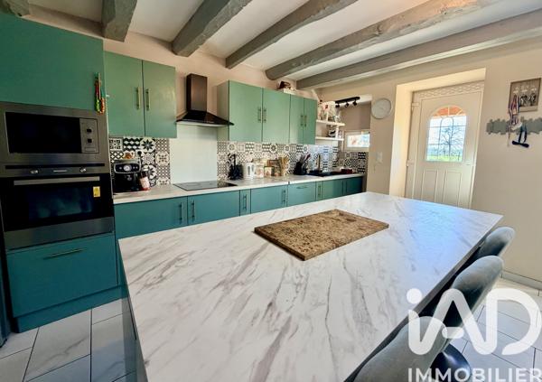 Maison à vendre 7 pièces 188 m² Saint-Sornin