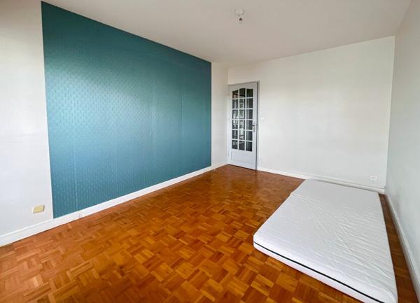 Appartement à louer    4 pièces •  Lyon 8