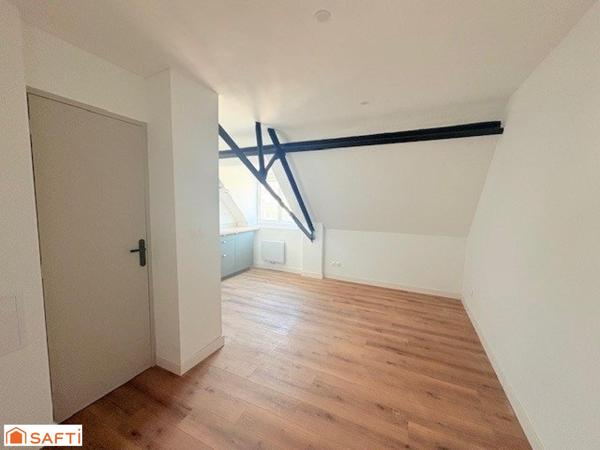 Studio rénové à vendre – Hyper Centre de Valenciennes – Idéal Investisseur