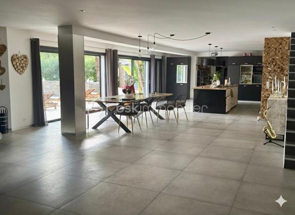 Maison contemporaine de 300 m²